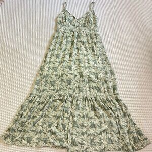 Francesca's Collections Leafy Green and Cream Dress